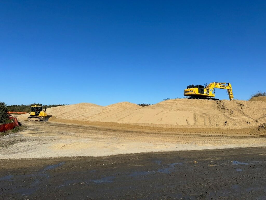 Picture17-oct2024 Construction of sand dune – October 2024