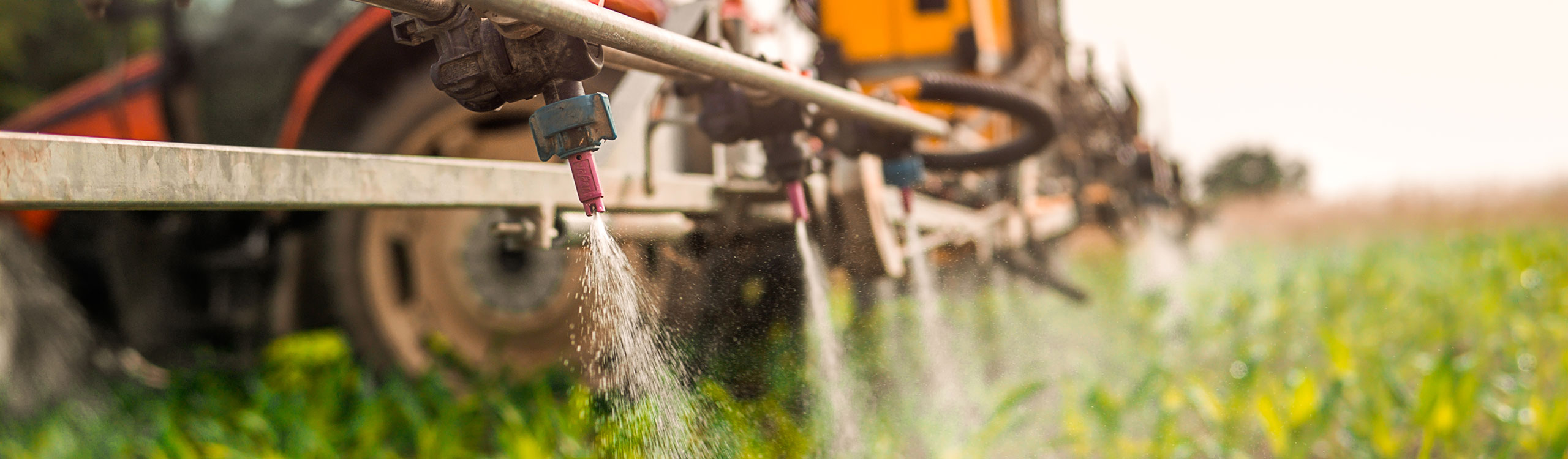 sprayer-2560pxby750pxGettyImages-833284634